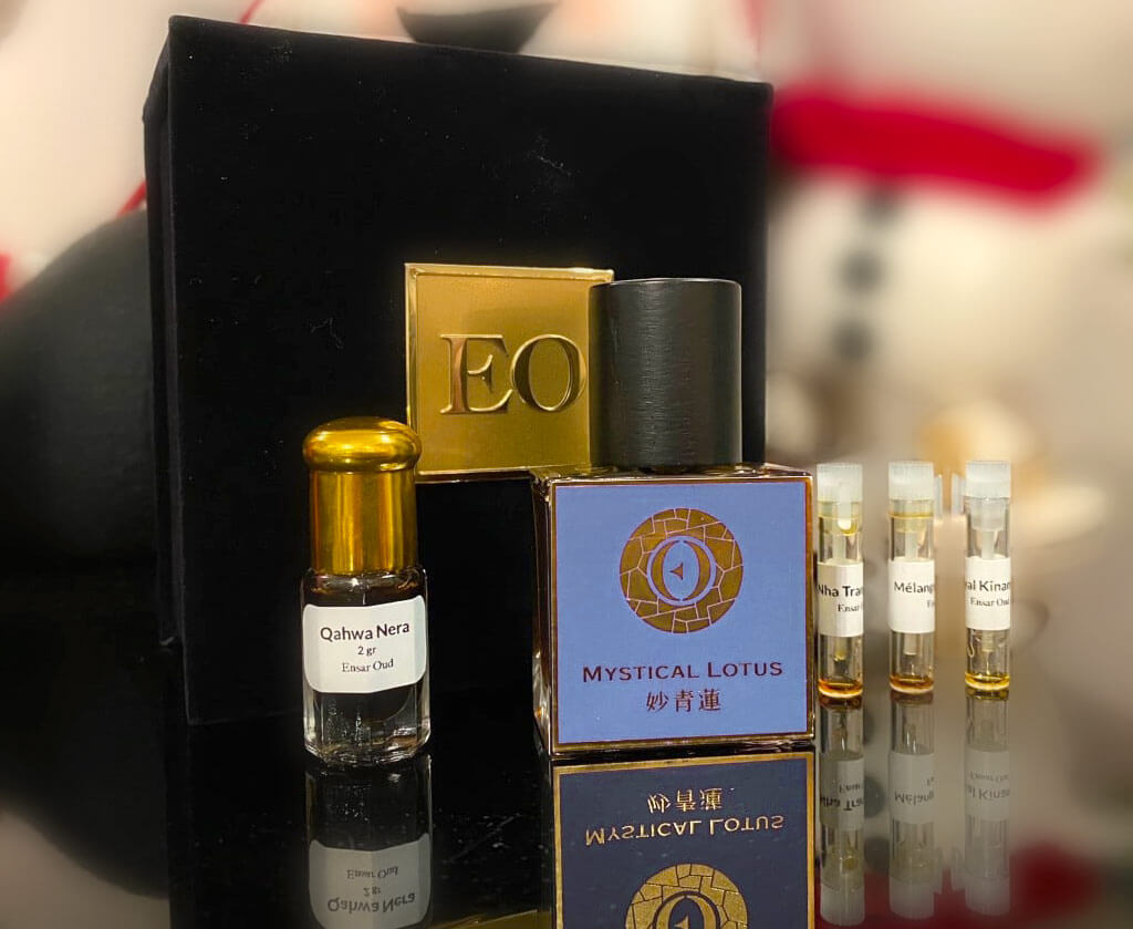 Blue Lotus, Rose & Oud Parfume