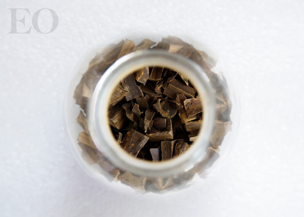 Rare Vietnam Agarwood by Ensar Oud