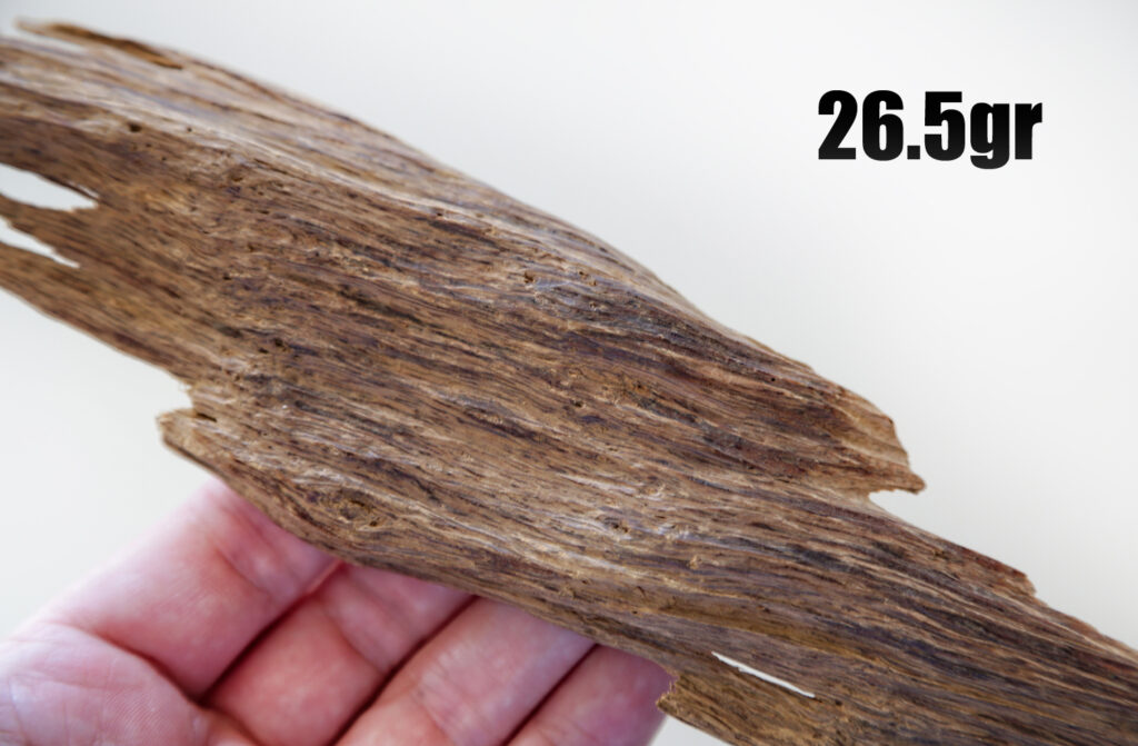 Vintage Sinking Almahera Agarwood by Ensar Oud 