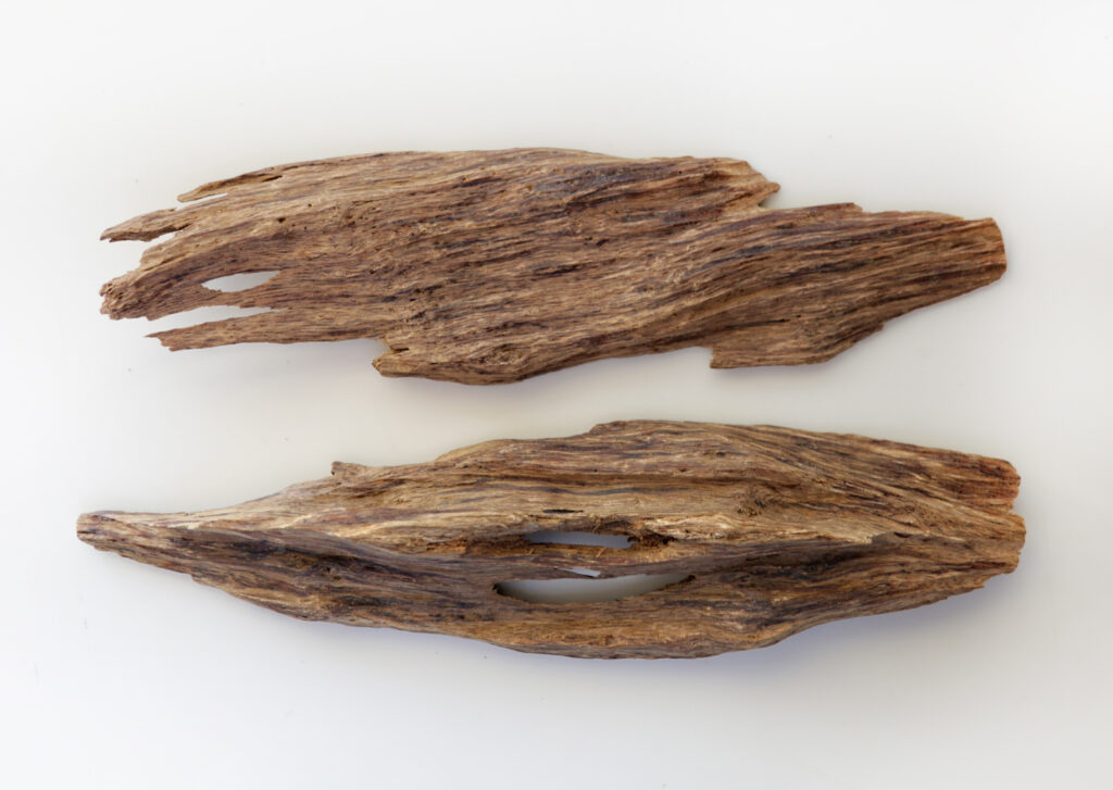 Vintage Sinking Almahera Agarwood by Ensar Oud 