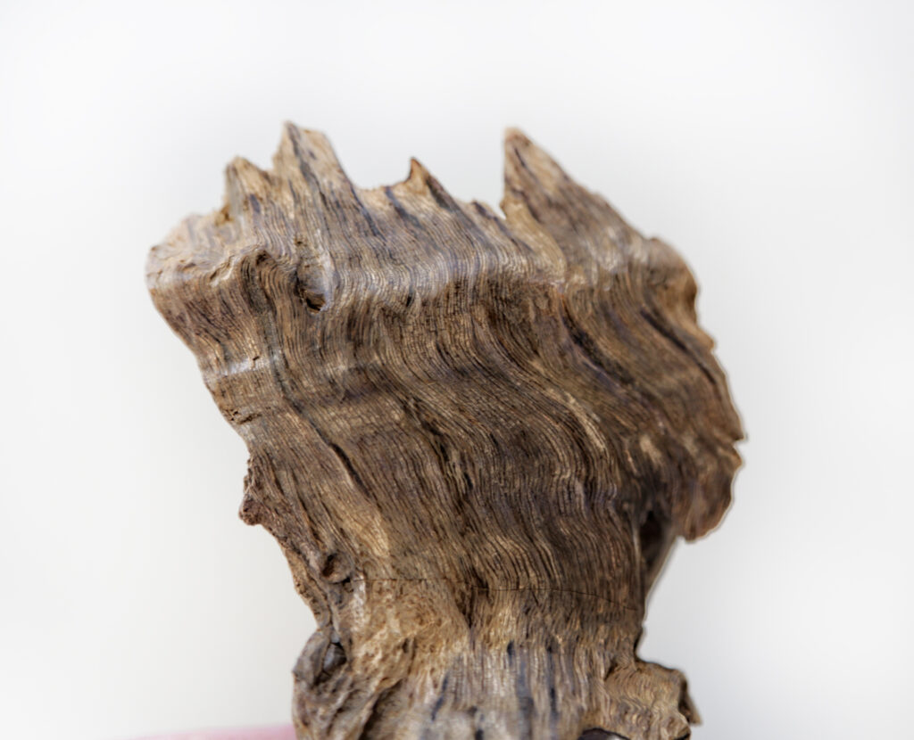 Vintage Sinking Almahera Agarwood by Ensar Oud 