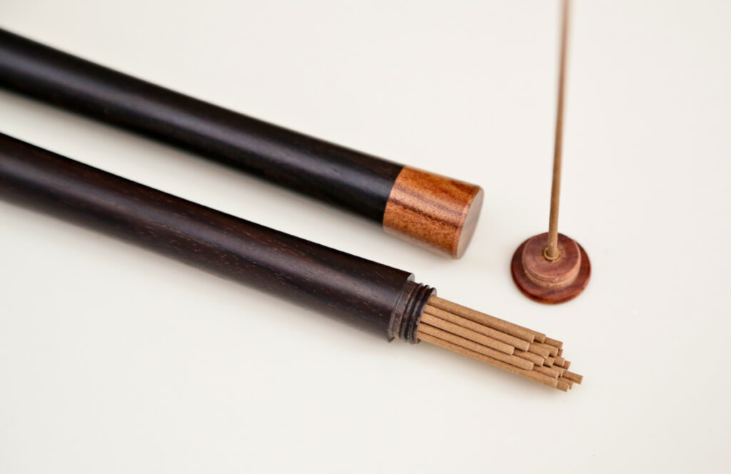 Ensar Oud Incense