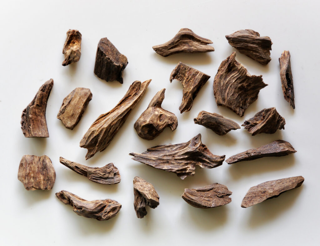 Sinking-Grade Sekadau Agarwood by Ensar Oud